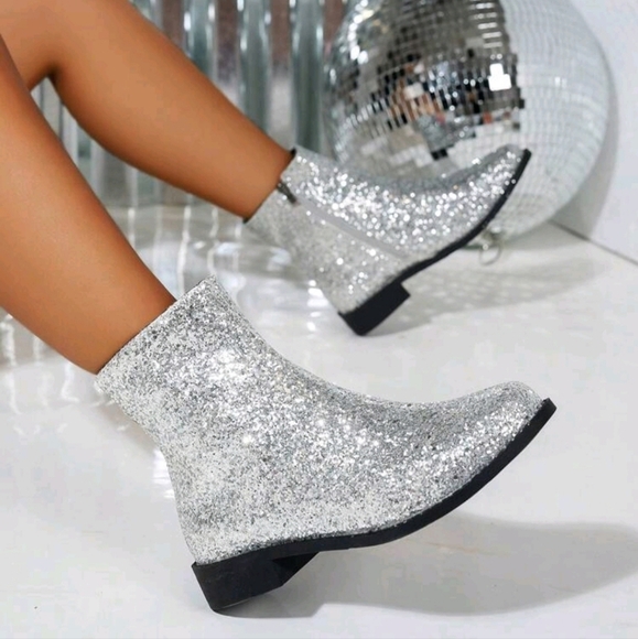 WomenSilver Sequined Short Boots,Round Toe Thermal Lined,Side Zipper Design Boot - Picture 2 of 5